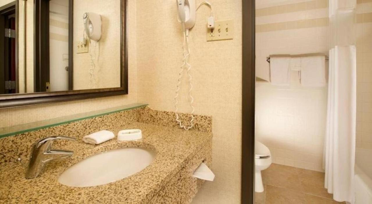 Hotel Lotus Kansas City Stadium Ngoại thất bức ảnh