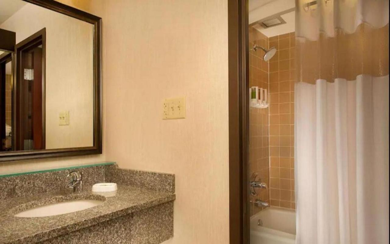 Hotel Lotus Kansas City Stadium Ngoại thất bức ảnh