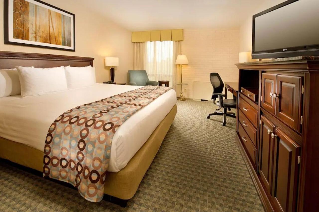 Hotel Lotus Kansas City Stadium Ngoại thất bức ảnh