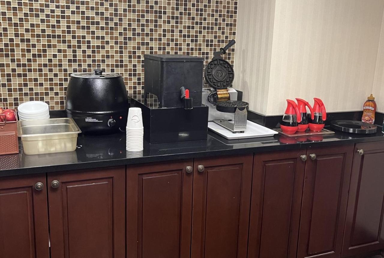 Hotel Lotus Kansas City Stadium Ngoại thất bức ảnh